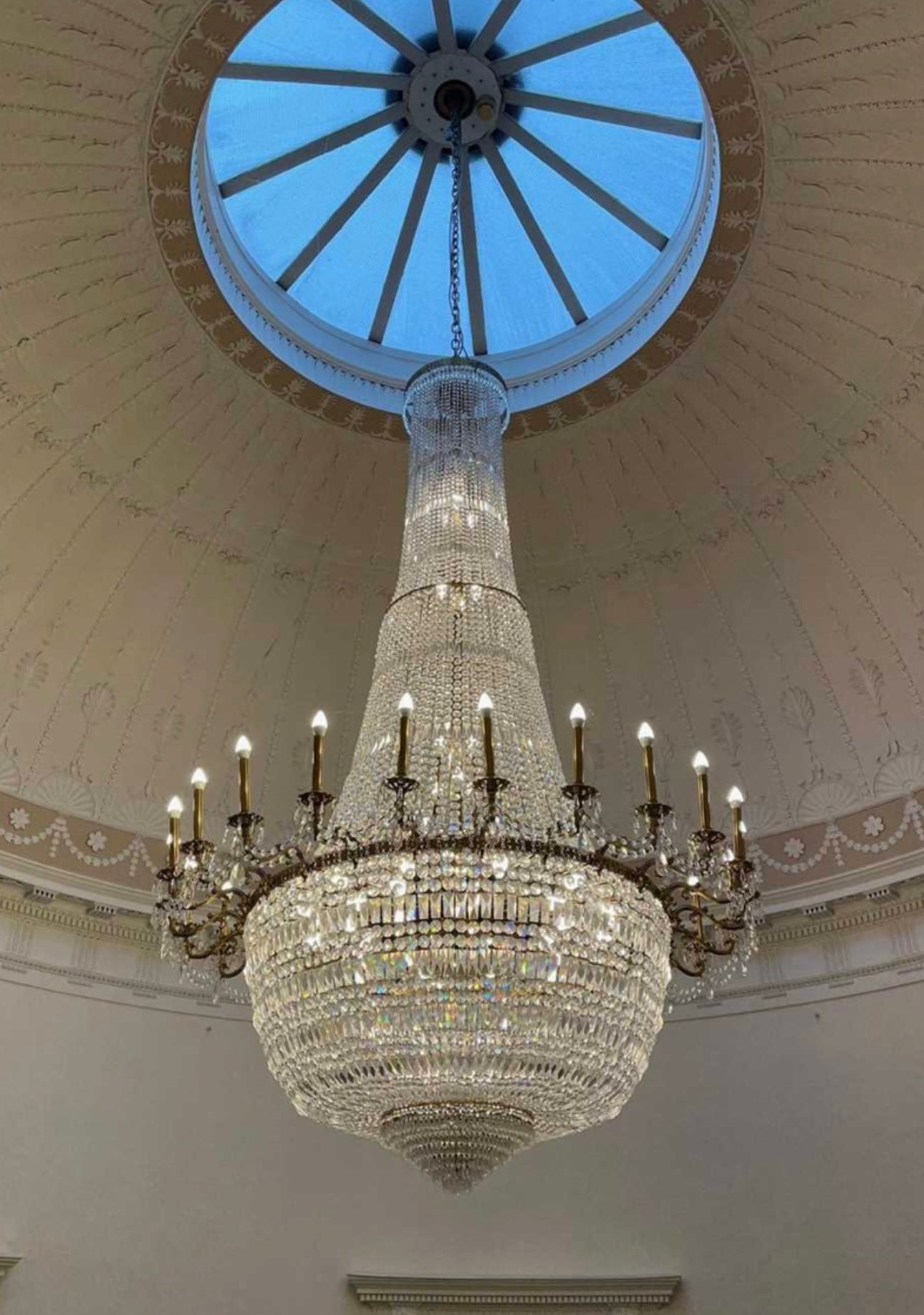 1x 240cm chandelier + 1x 180cm chandelier (see description)