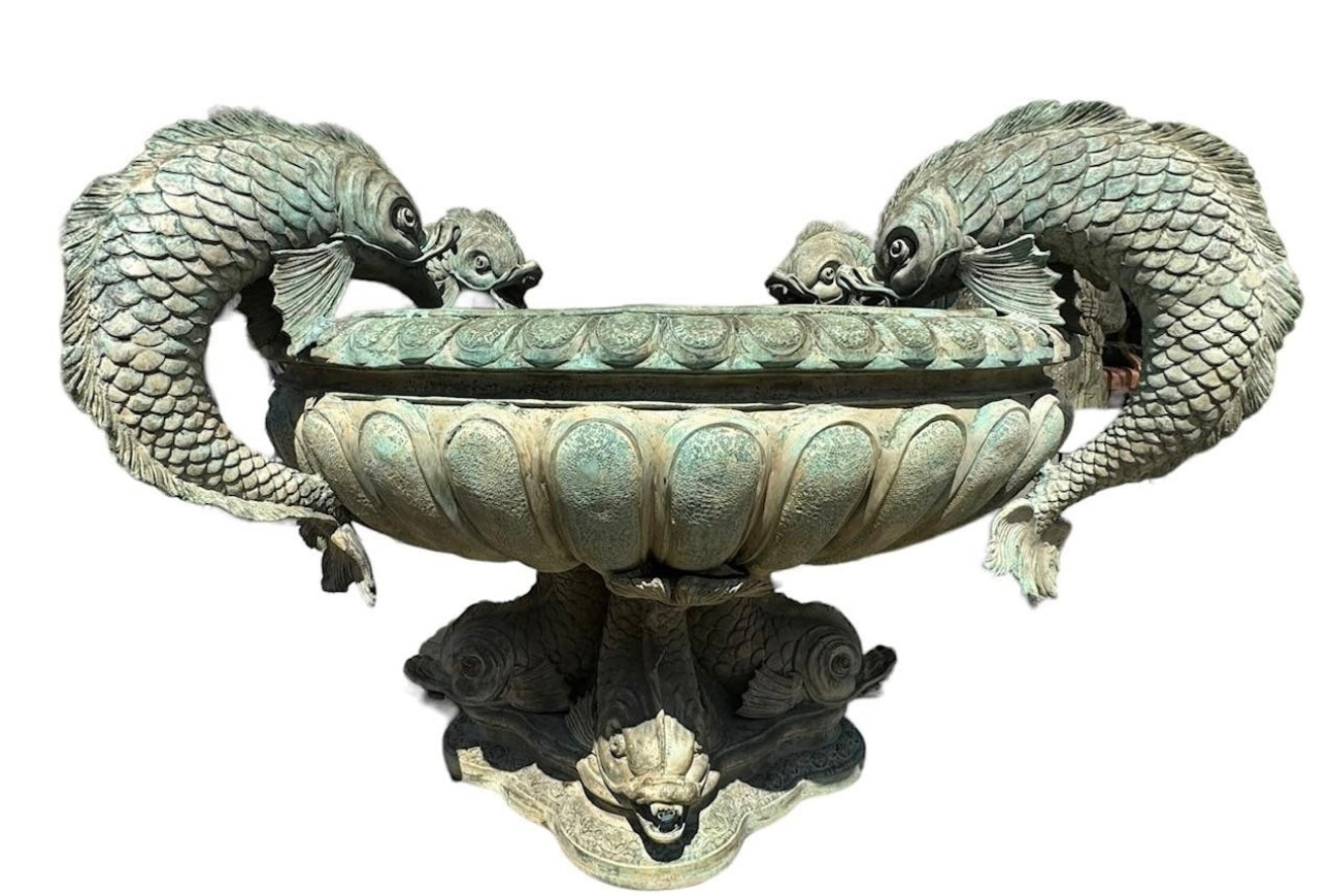 Extremely rare, Fontaine Charlemagne, rue Charlemagne, Paris, - bronze fountain 99x170cm