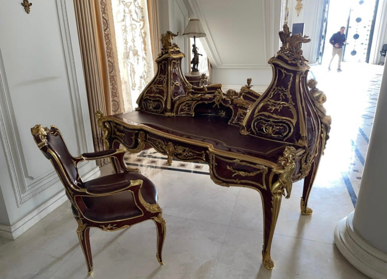 Extremely rare, Linke, Louis XV desk, 500kgs of bronze, 1 of a kind