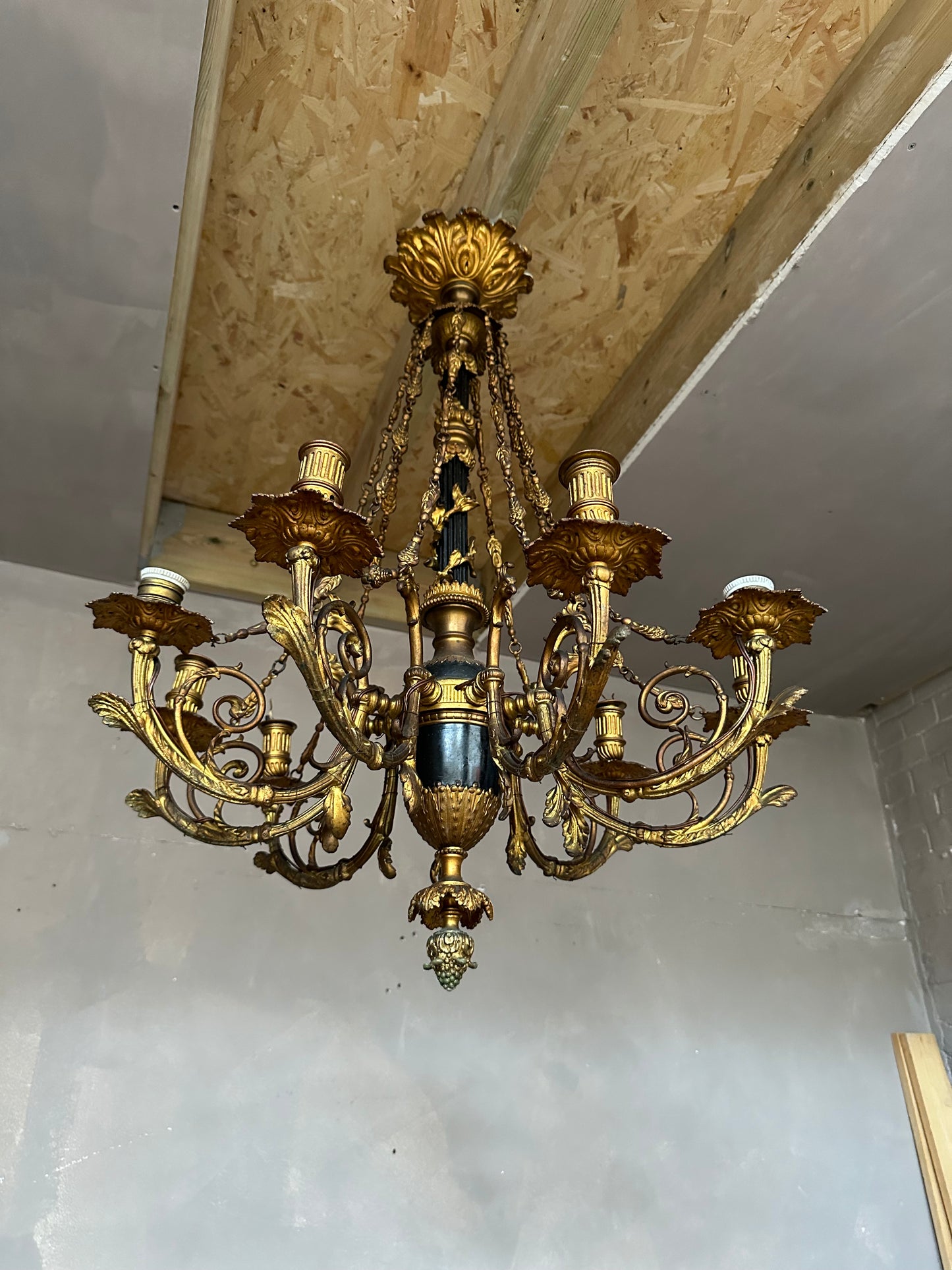 Stunning, 19thC bronze French chandelier