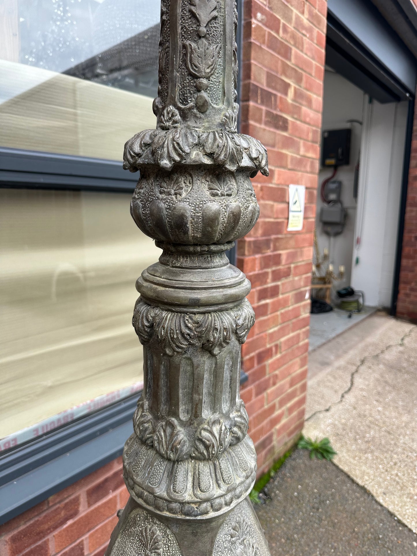 Very rare, solid bronze lamp post from the Waldorf Astoria, original and working